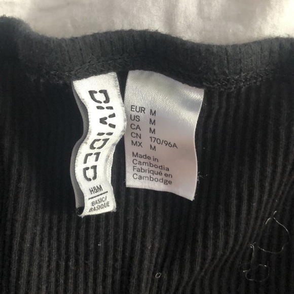 Black off the shoulder crop top - Picture 2 of 2